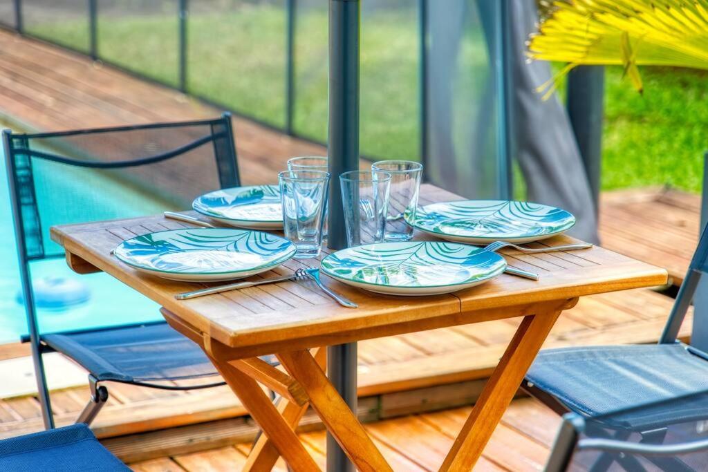 Appartement Domi Caraïbes confortable avec une piscine chauffée et sécurisée par un filet, une citerne tampon pour faire face aux coupures d'eau, accès Netflix, imagen 5