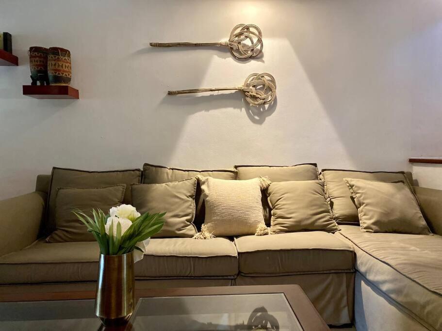 Charming Lagoon front Villa by CASA PARAISO, imagen 5