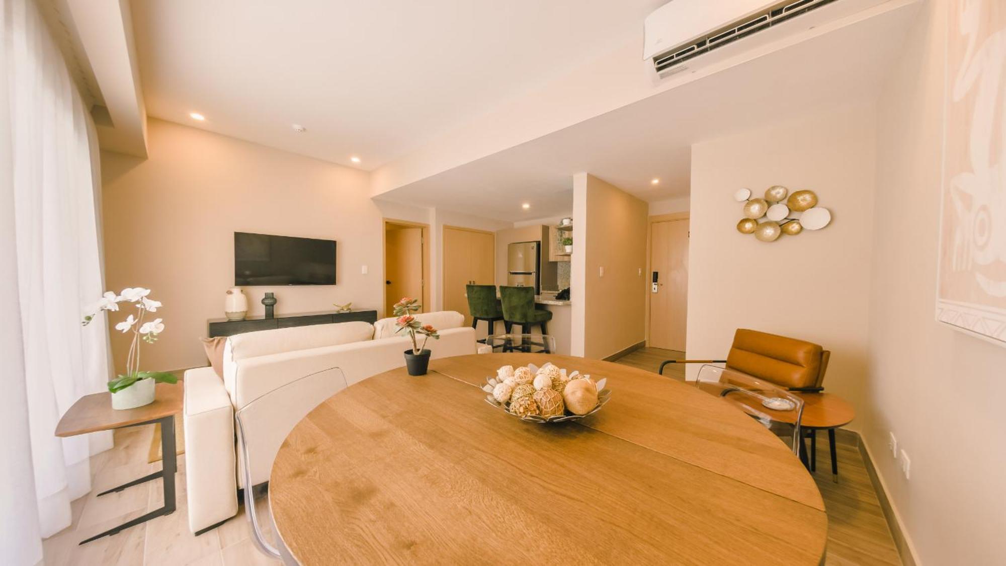 Fully Serviced Apartment at Regatta Living II - 703, imagen 4