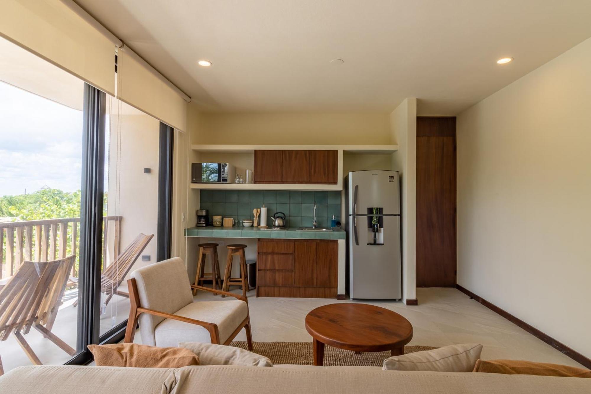 Beautiful Loft Steps From The Beach in Punta Cocos - D101, foto 6