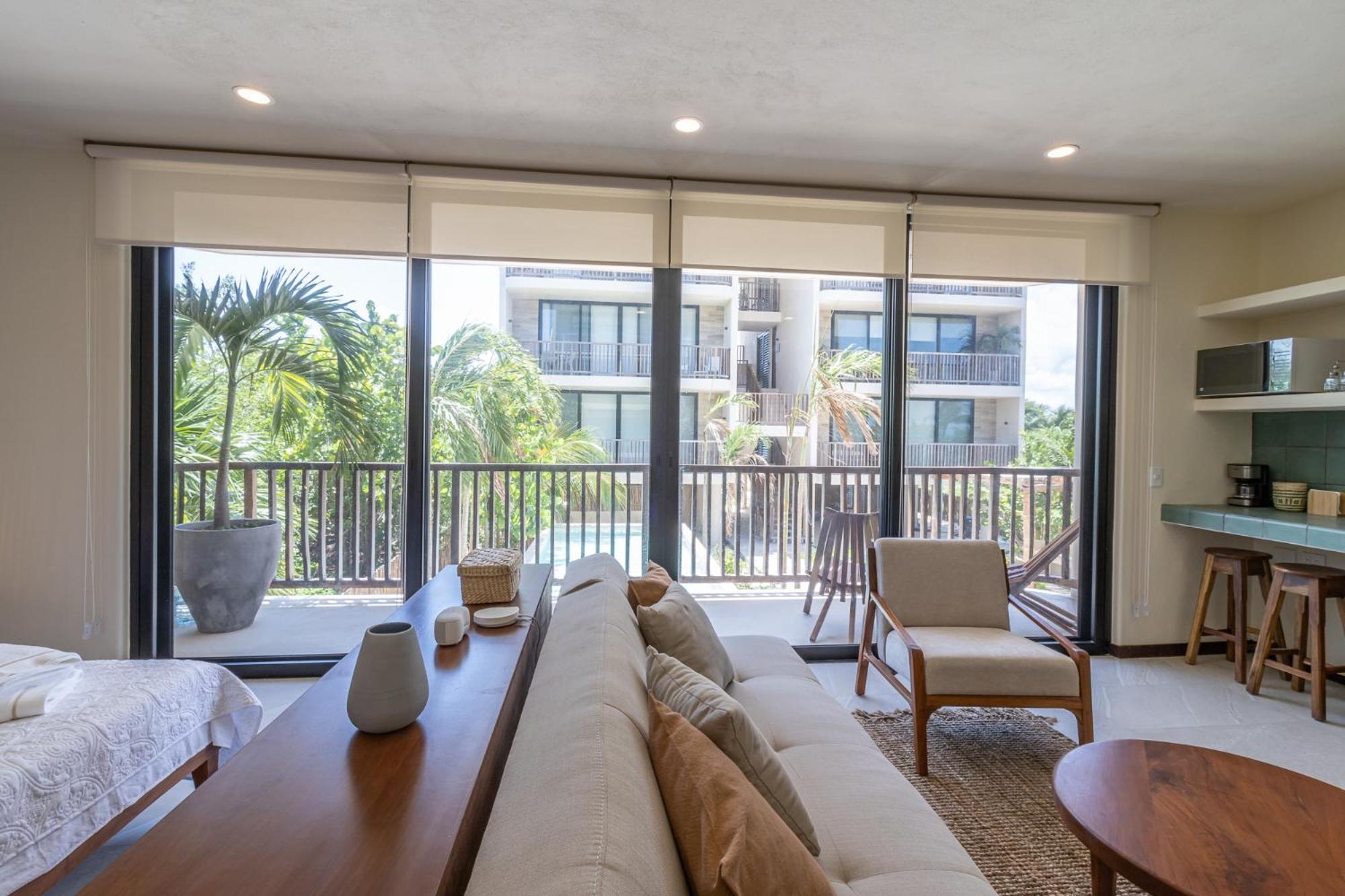 Beautiful Loft Steps From The Beach in Punta Cocos - D101, foto 9
