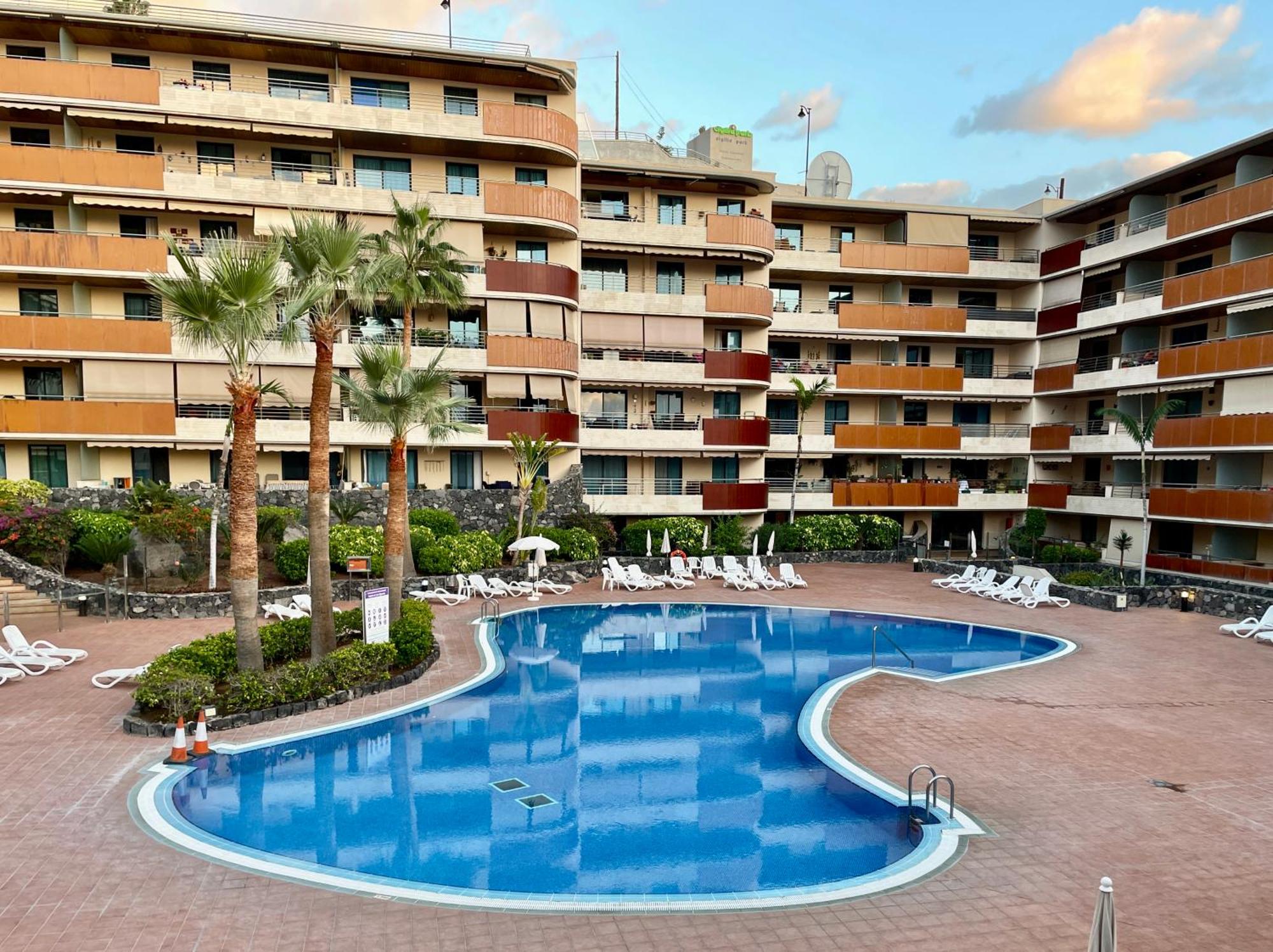 Gecko Apartment - Oceanfront Living, Pools & Private Parking - Puerto de Santiago, Los Gigantes, Tenerife