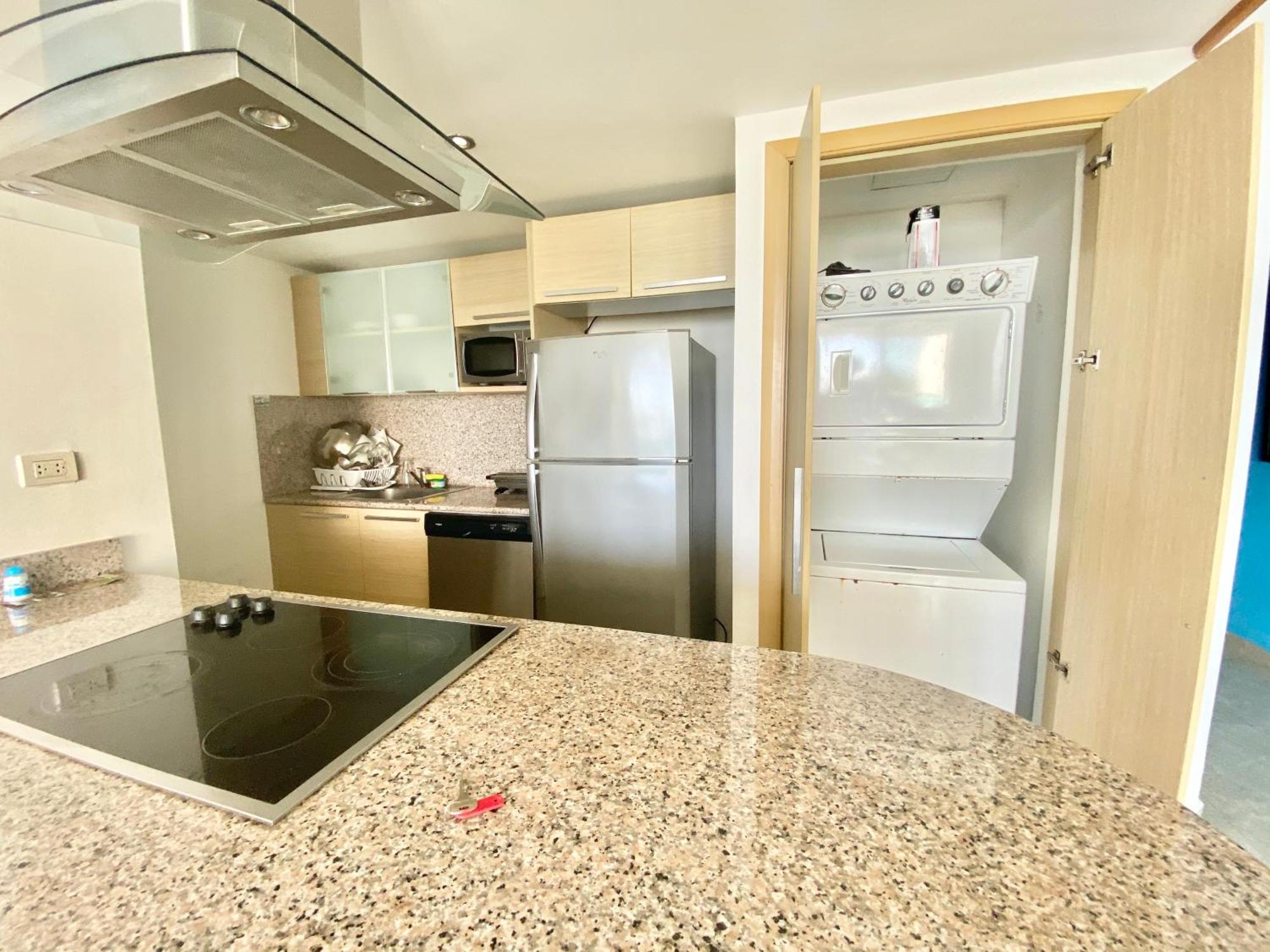 703 Marbella 2 bedrooms Beachfront Beautiful Apartment, foto 8