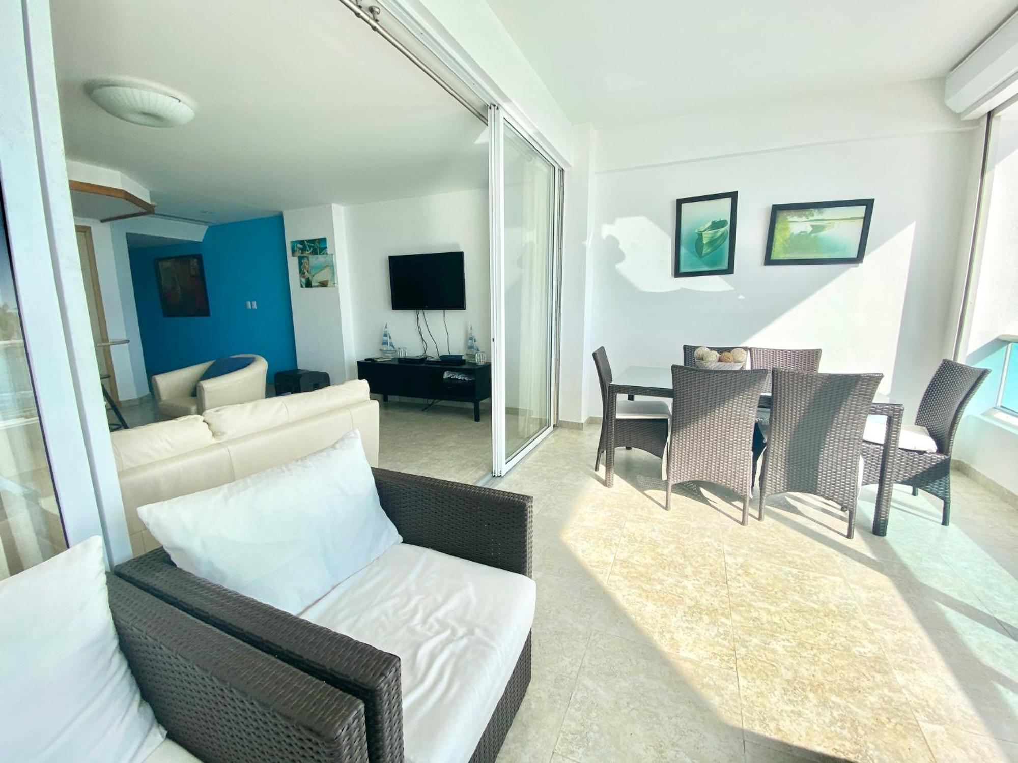 703 Marbella 2 bedrooms Beachfront Beautiful Apartment, foto 14