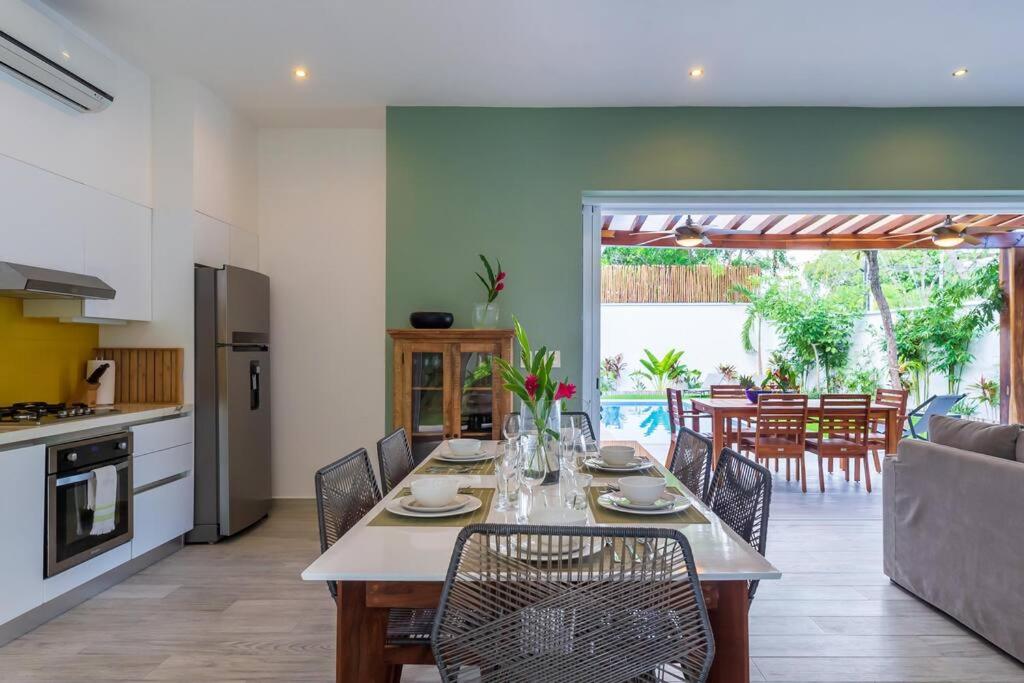 Luxury Private 3BED Villa, Garden, Pool,Security, foto 14