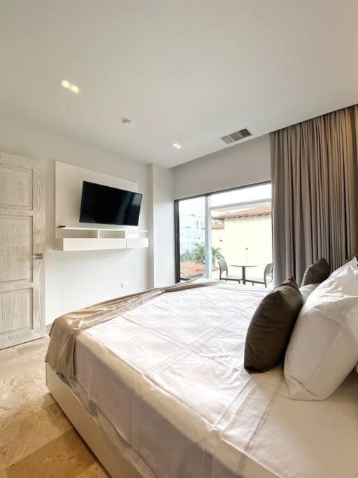 1BR condo de lujo a pasos del mar y de la 5ta avenida, foto 15