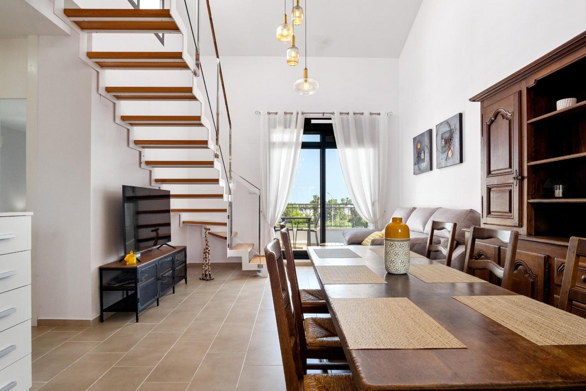 CB Living - Cosy loft with terrace, Villamartin