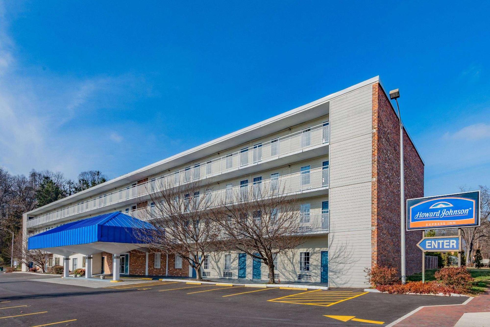 Howard Johnson by Wyndham Staunton — photo 3