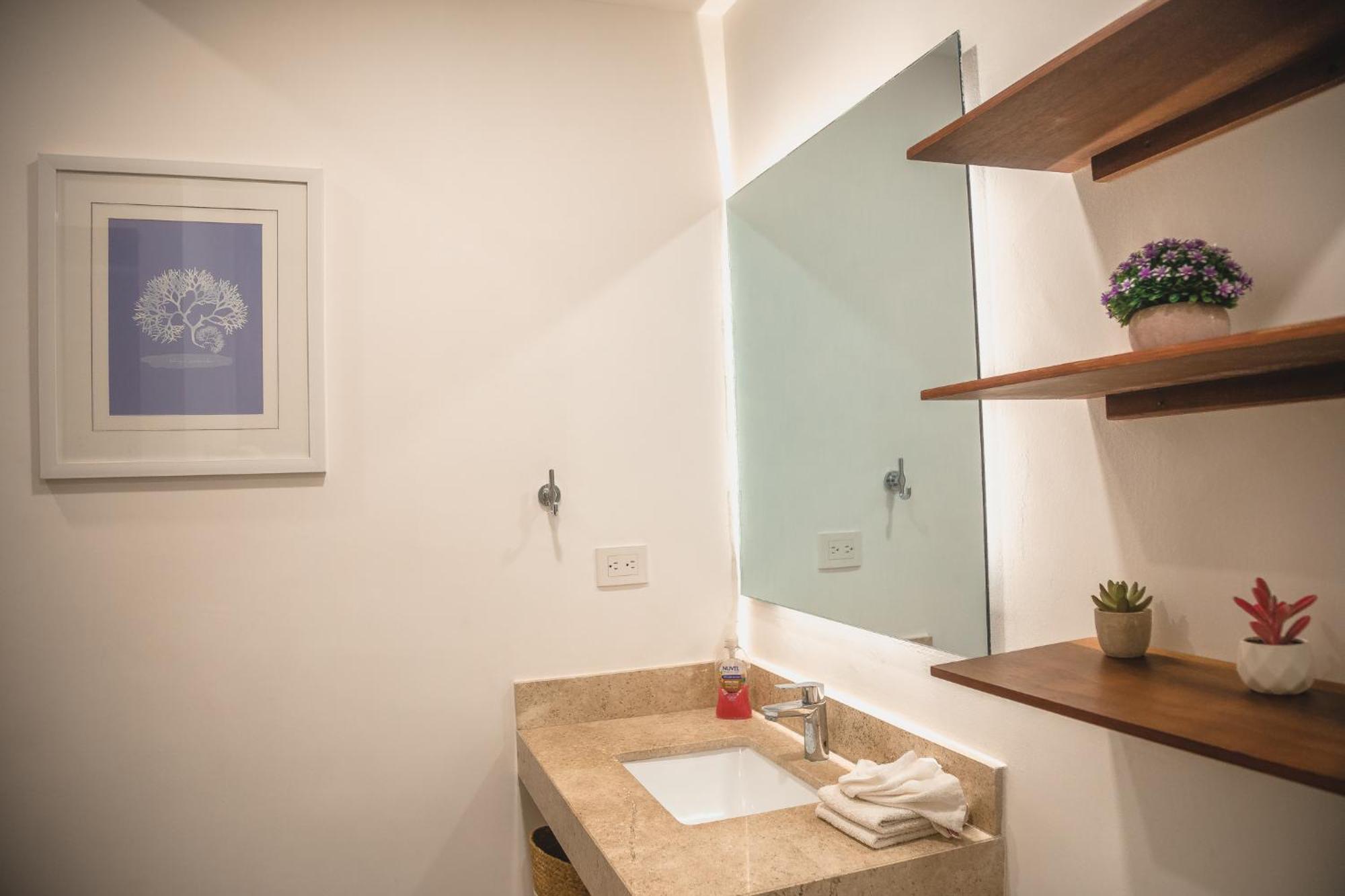 Luxury Penthouse 3BR with Private Pool & Rooftop La Veleta, foto 12