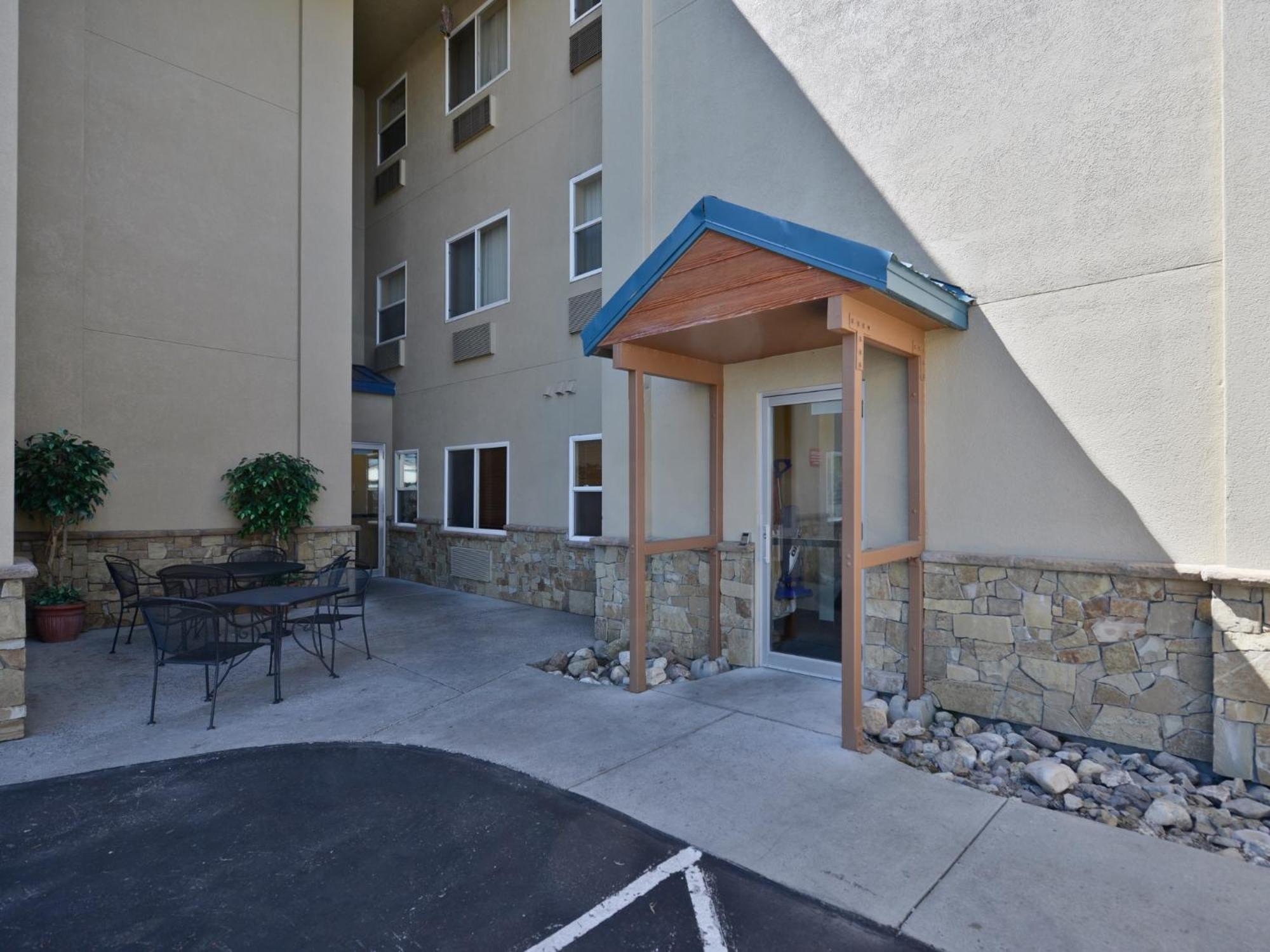 Yellowstone West Gate Hotel — foto 3