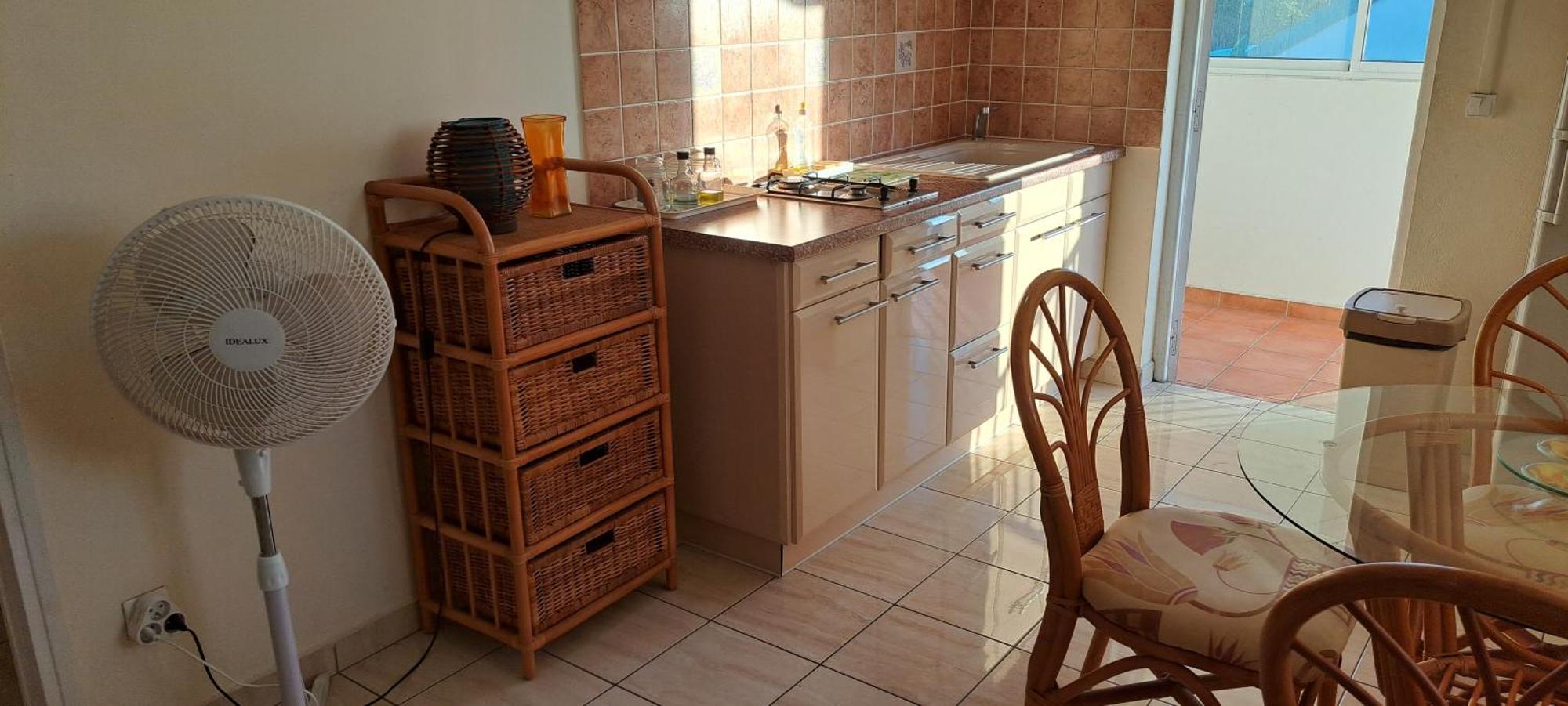 Logement spacieux deux pièces à Baie Mahault, foto 15