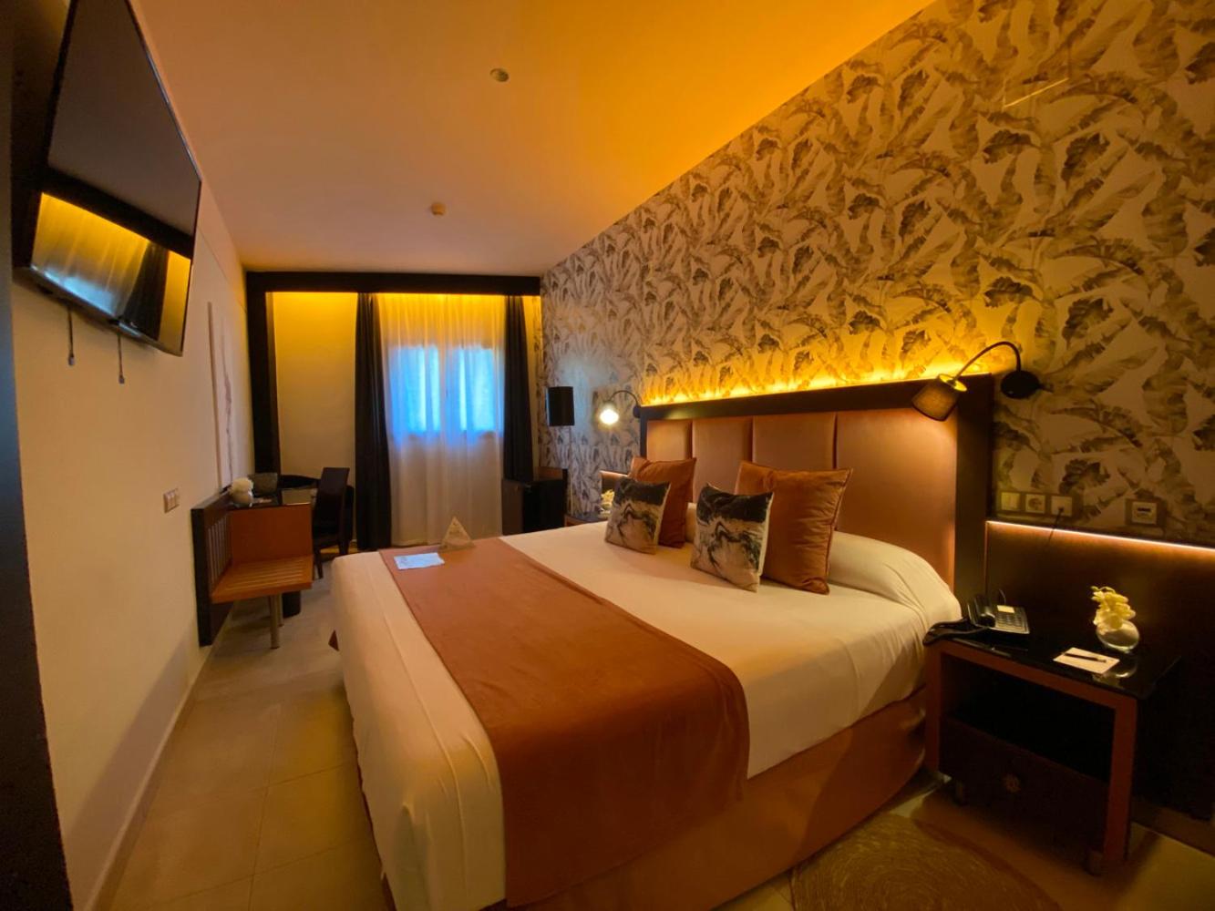 ON ALETA ROOM designed for adults — foto 3