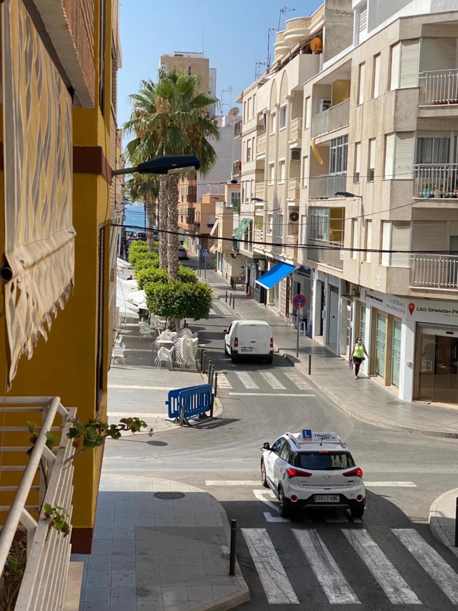 Large Central Apartment Torrevieja/ Near the beach