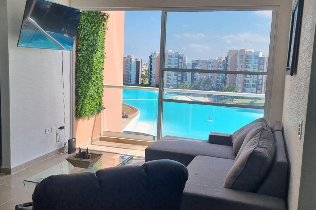 departamento con laguna artificial, imagen 2