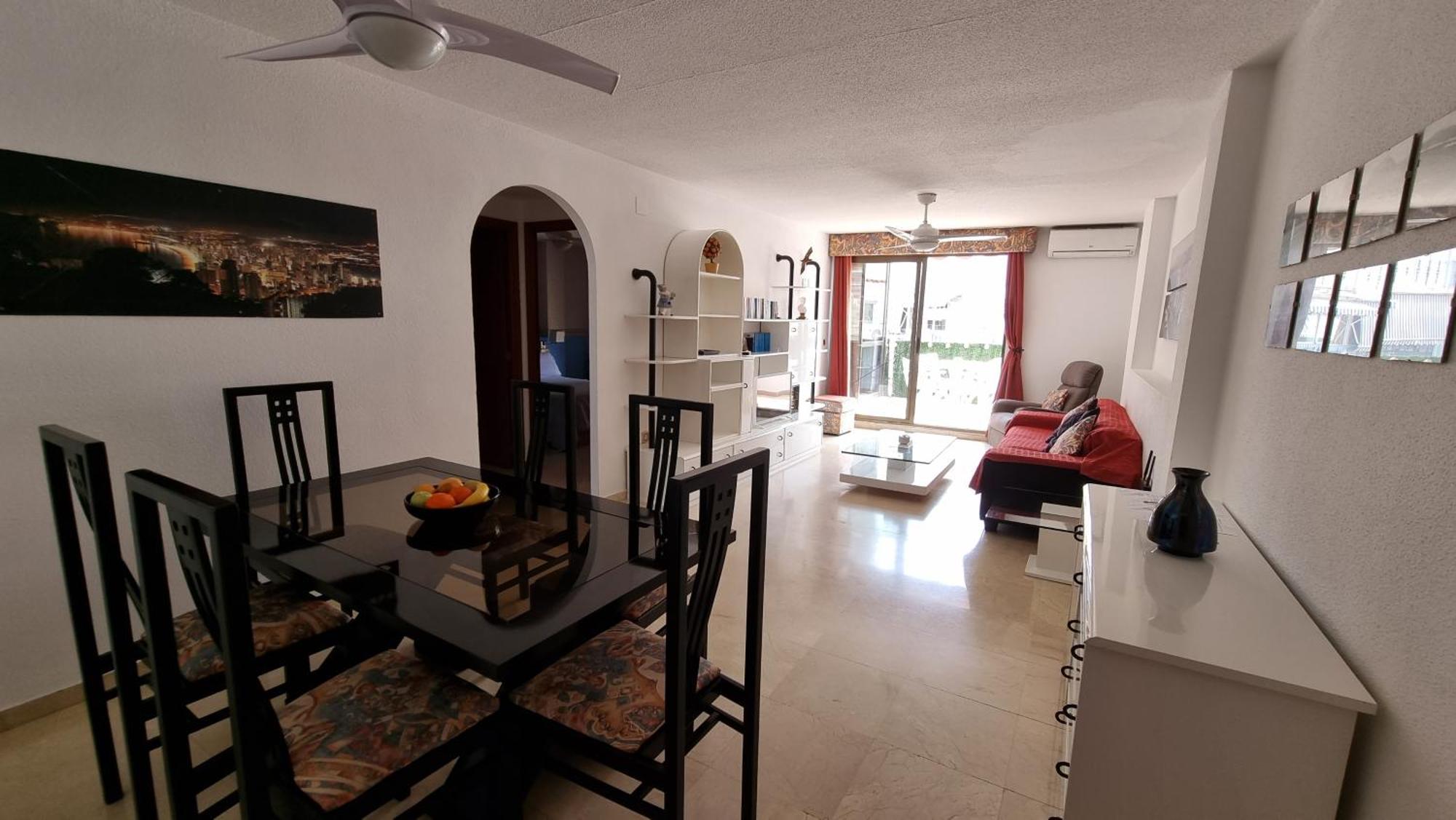 Ático con terraza y 2 habitaciones en casco antiguo