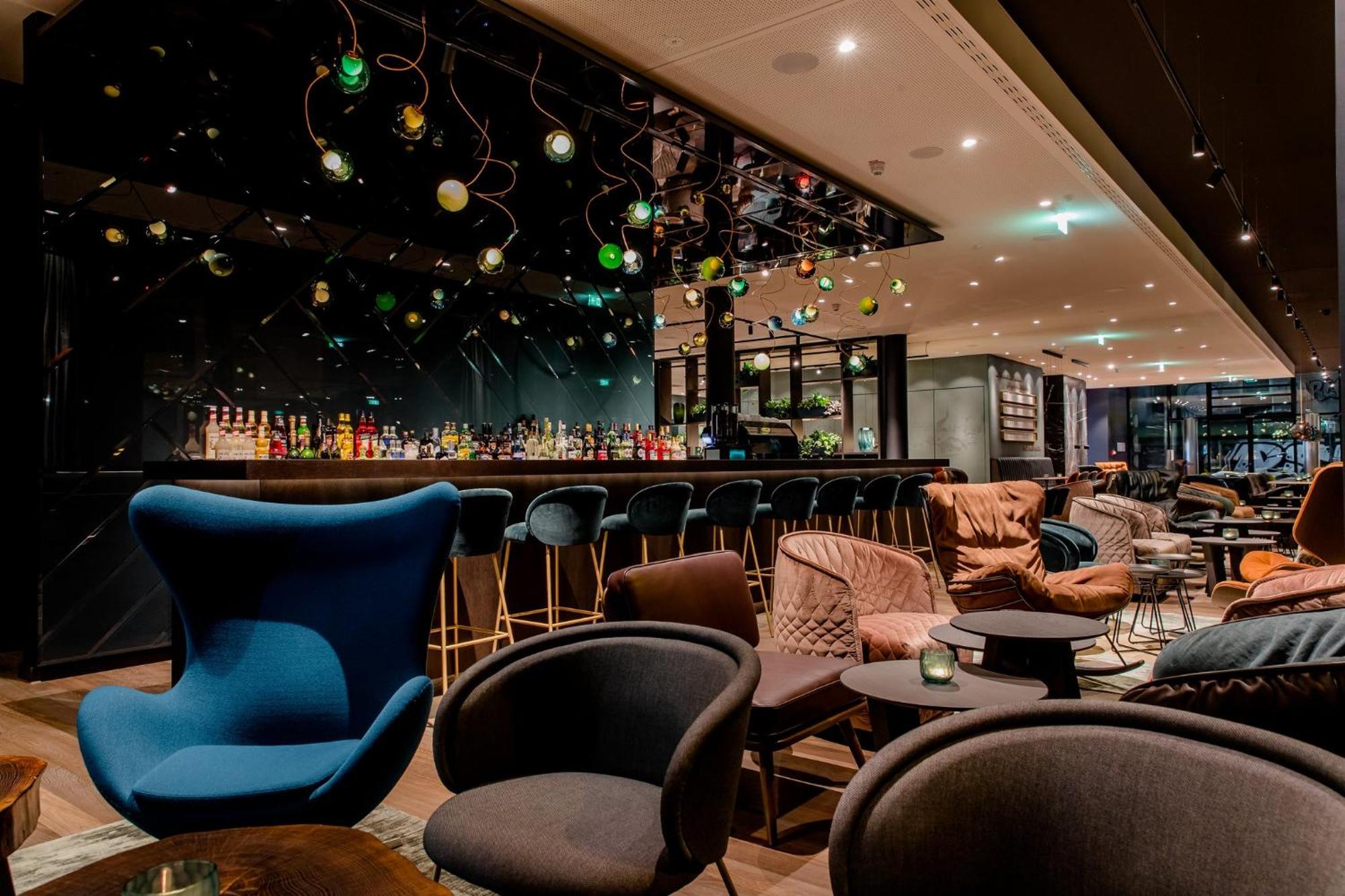 1. Motel One Stuttgart-Hauptbahnhof