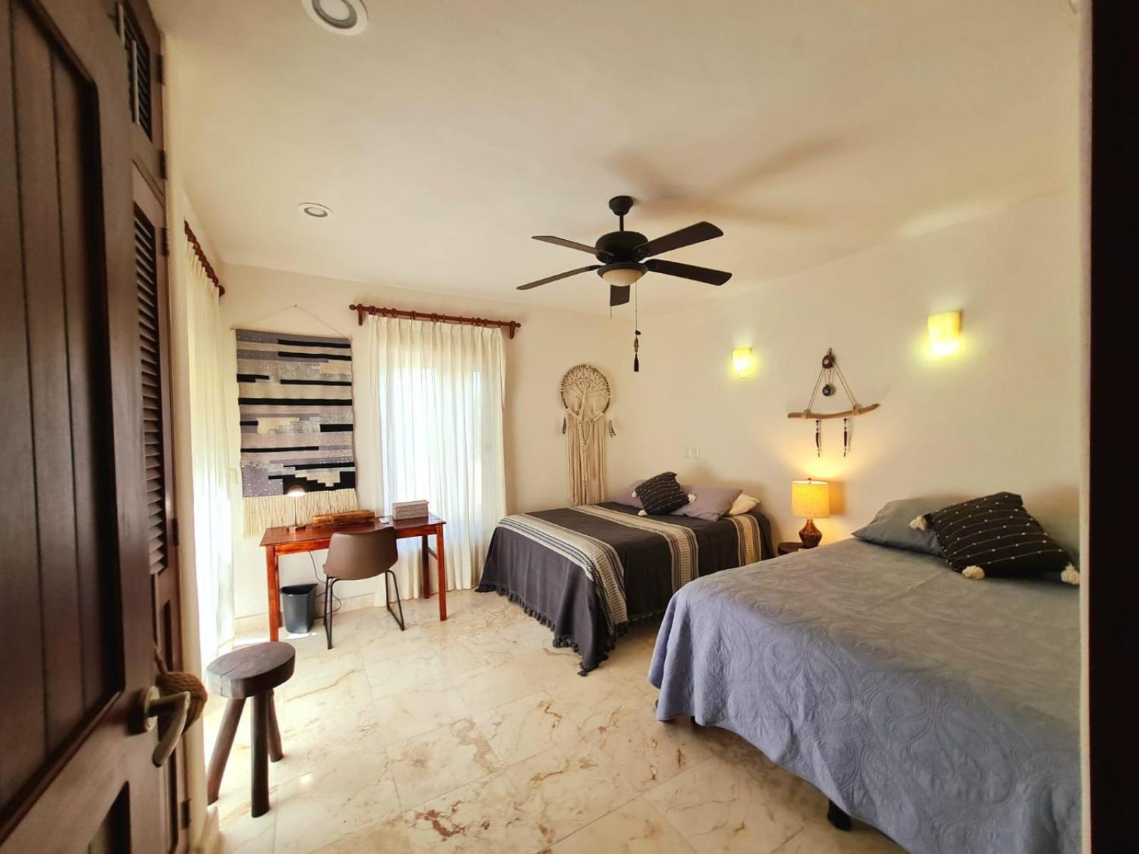 STYLISH OCEANFRONT CONDO with POOL, foto 15