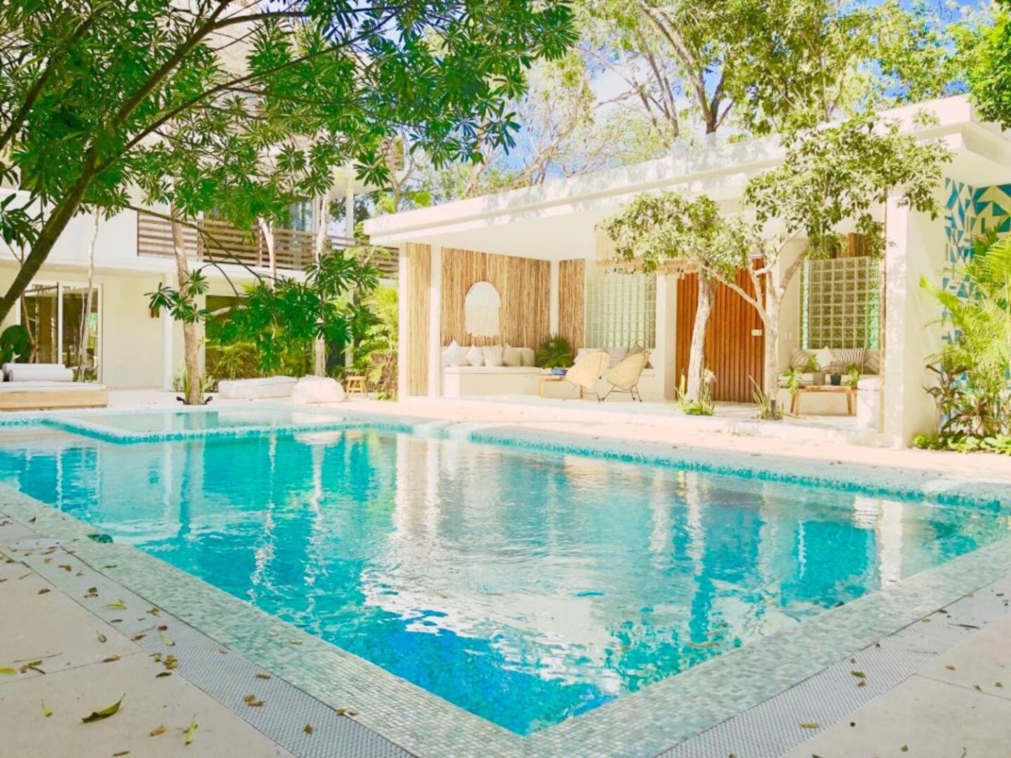 ☆ Location & Comfort ☆ Jacuzzi ☆ Luxury Condo