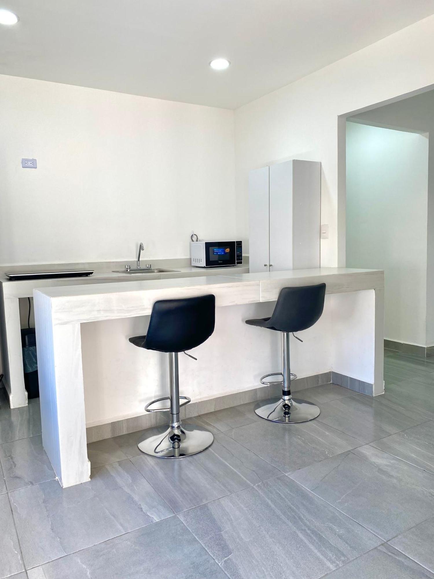 5th Av Studio Close to the Beach ADO Ferry & Mall, imagen 4