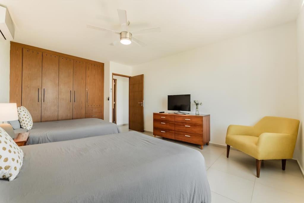 BLUE DREAM Beachfront 2 BDR by Casa Paraiso, foto 12