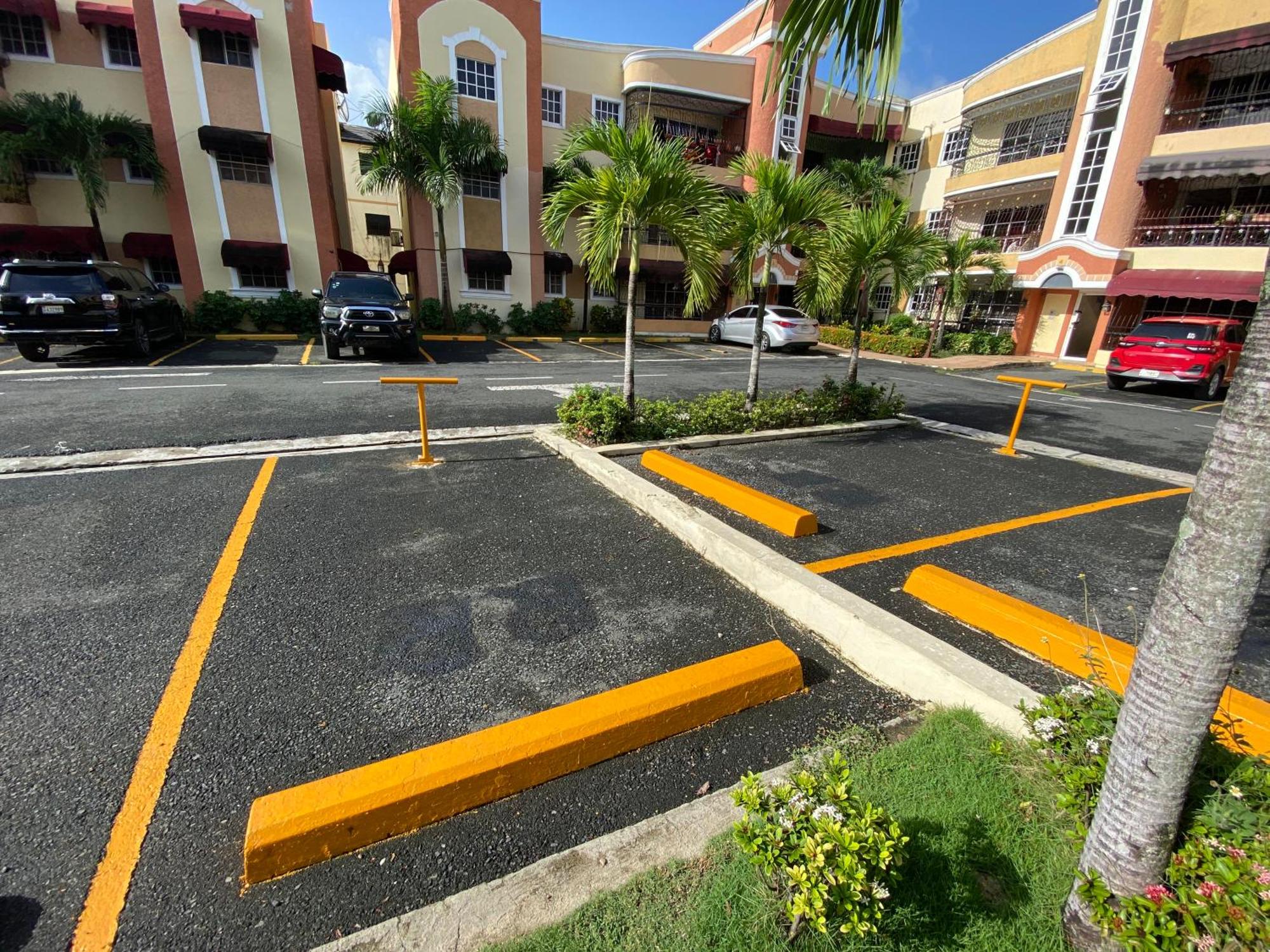 1Dom Rep - Huge cozy 3 bedrooms - close to all transportation Jacobo Majluta - Residencial Paradise V Colina Arroyo 1, imagen 3