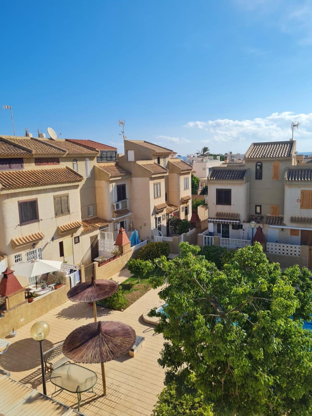 Chalet Adosado Unifamiiar Rocasol Beach Torrevieja