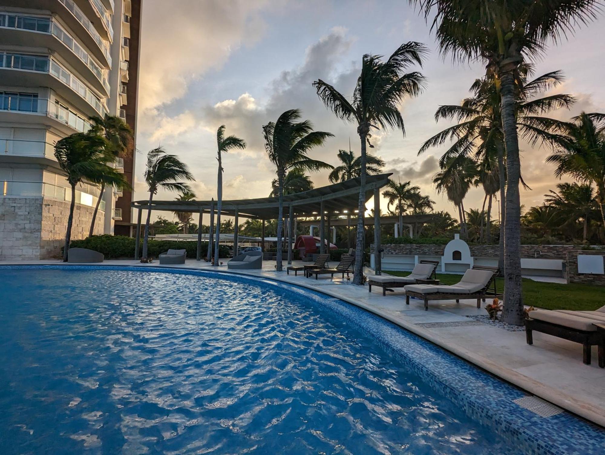 Peninsula Luxury Apartments with ocean front and espectacular views - no pets, foto 12