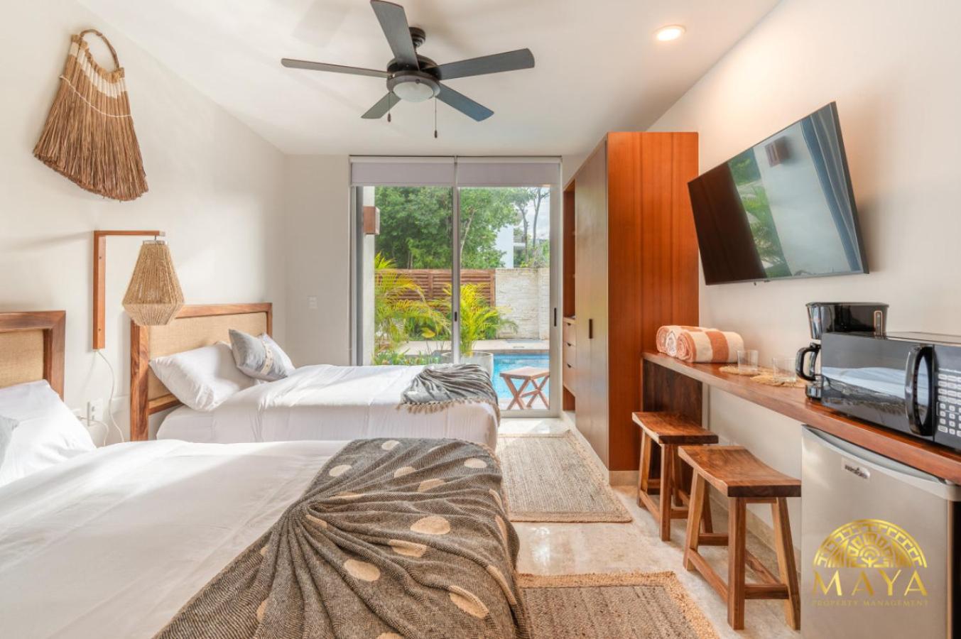 NHOA 101C Lux 1BR Condo Pool access in Aldea Zama