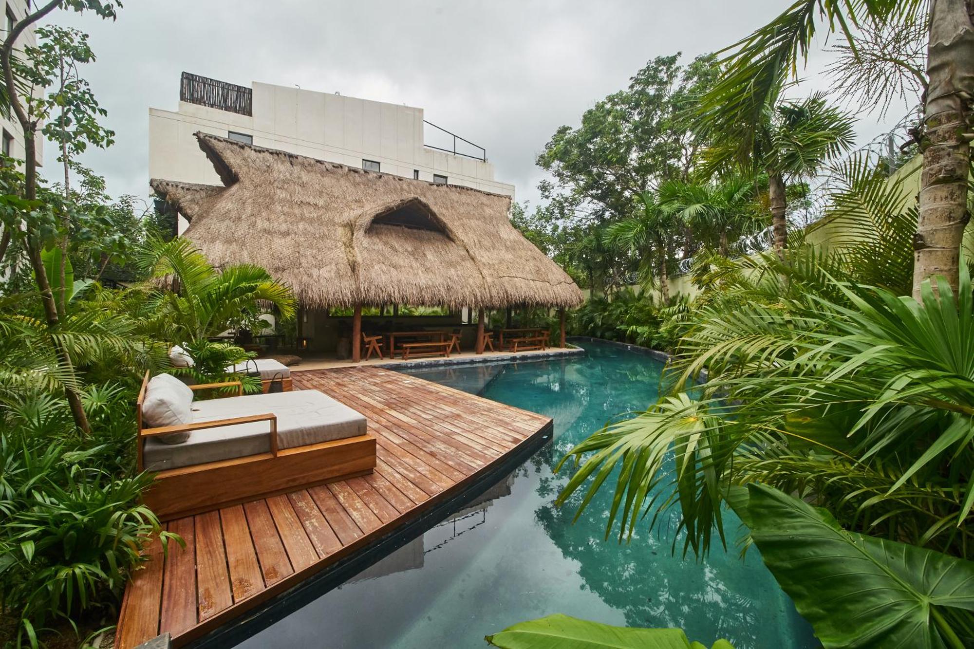 Dhalia - Private roof with pool & Beach Club Access