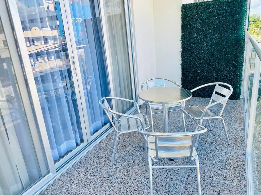 Amazing, luminous studio close to beach and 5th Av, foto 14