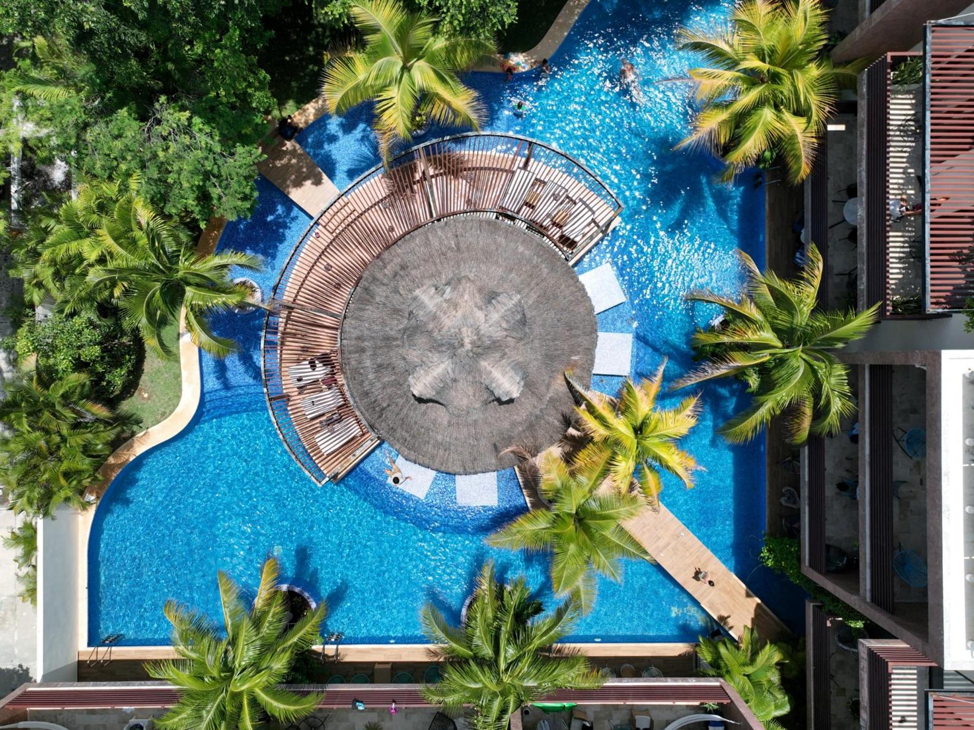 Luxurious Penthouse with Jungle View & Private Pool, imagen 2