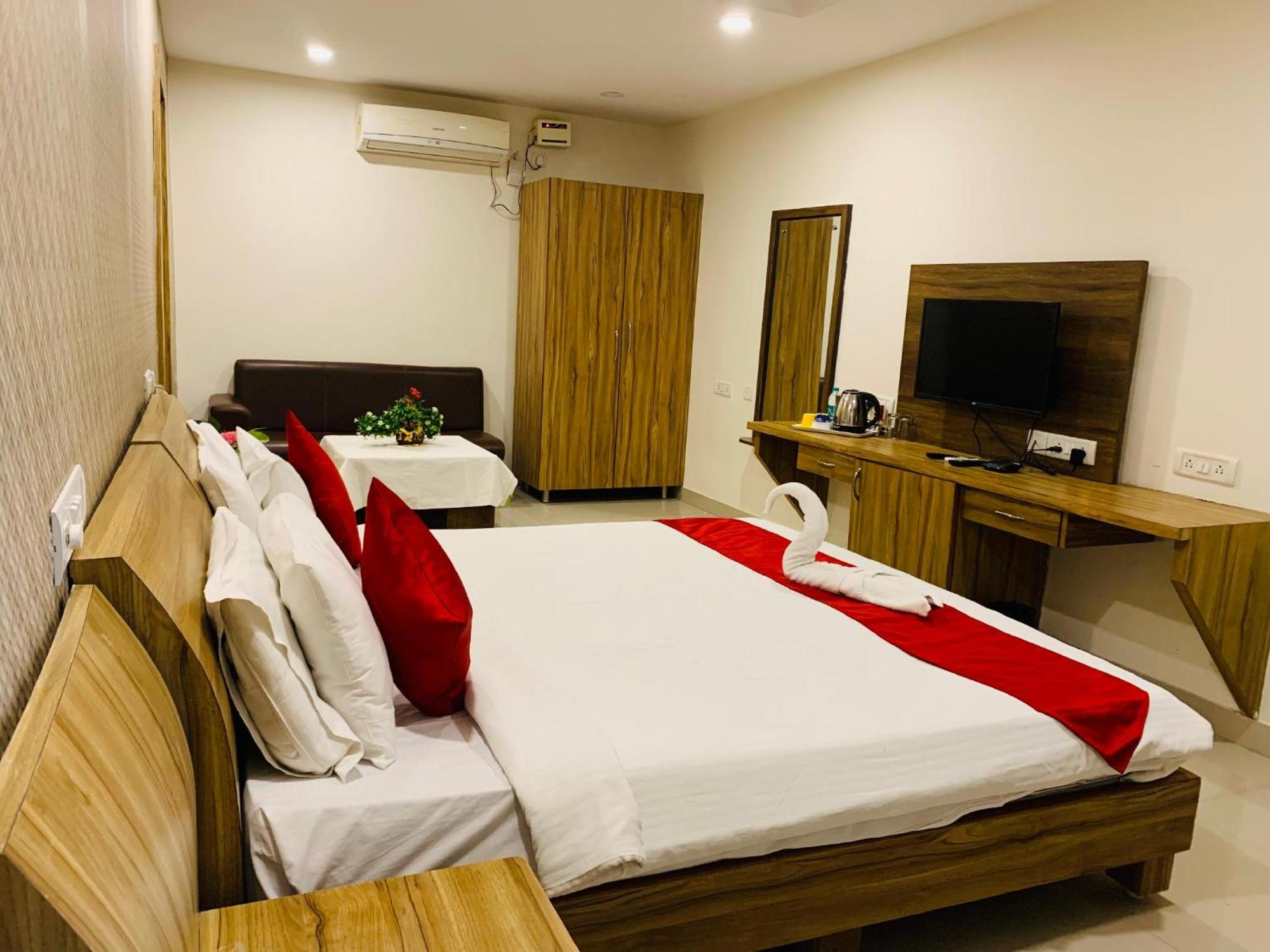 The Landmark Banjara Hills - Hyderabad