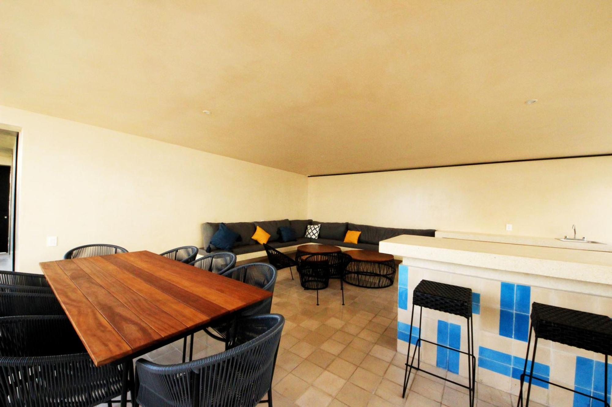 Spacious Studio, amazing rooftop with sea view, imagen 5