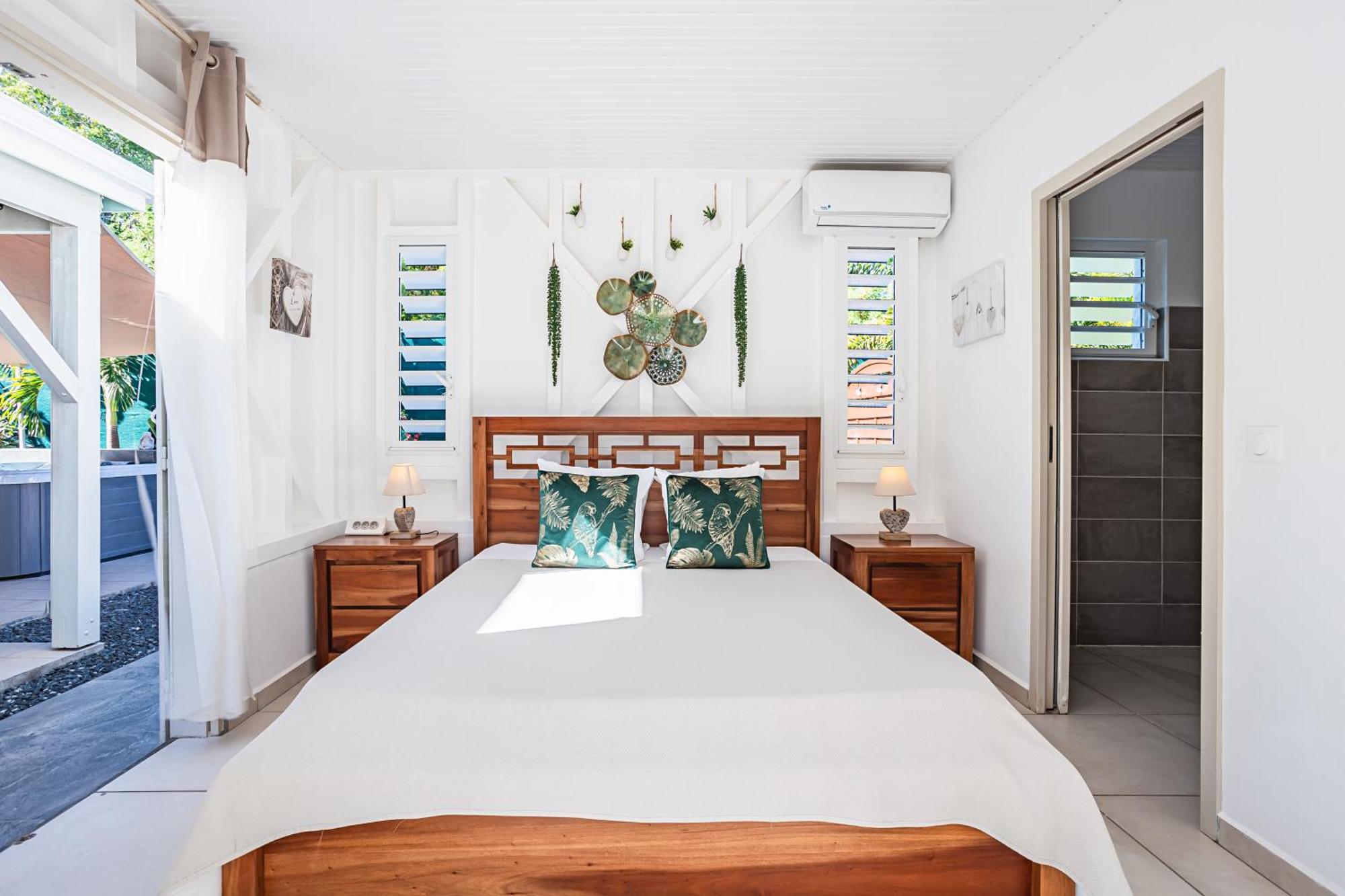 Magnifique Bungalow et Jacuzzi au cœur des plages, imagen 3