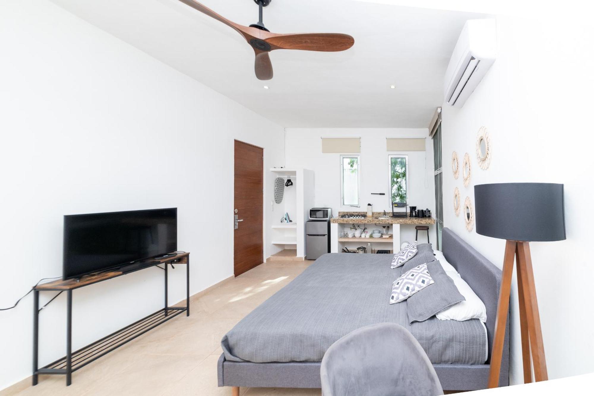 Large Loft with private pool and amazing sunset views in the heart of tulum, imagen 2