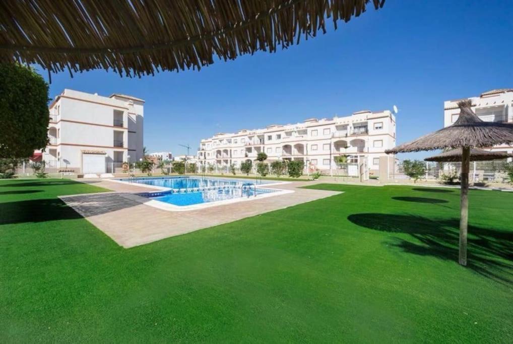 Lovely bungalow with two big terrasses