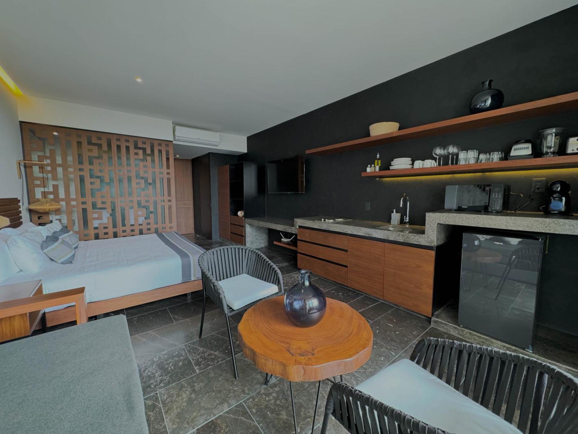 Luxury Studio-private individual pool-IIK C409 By Sandy Powerful, foto 16
