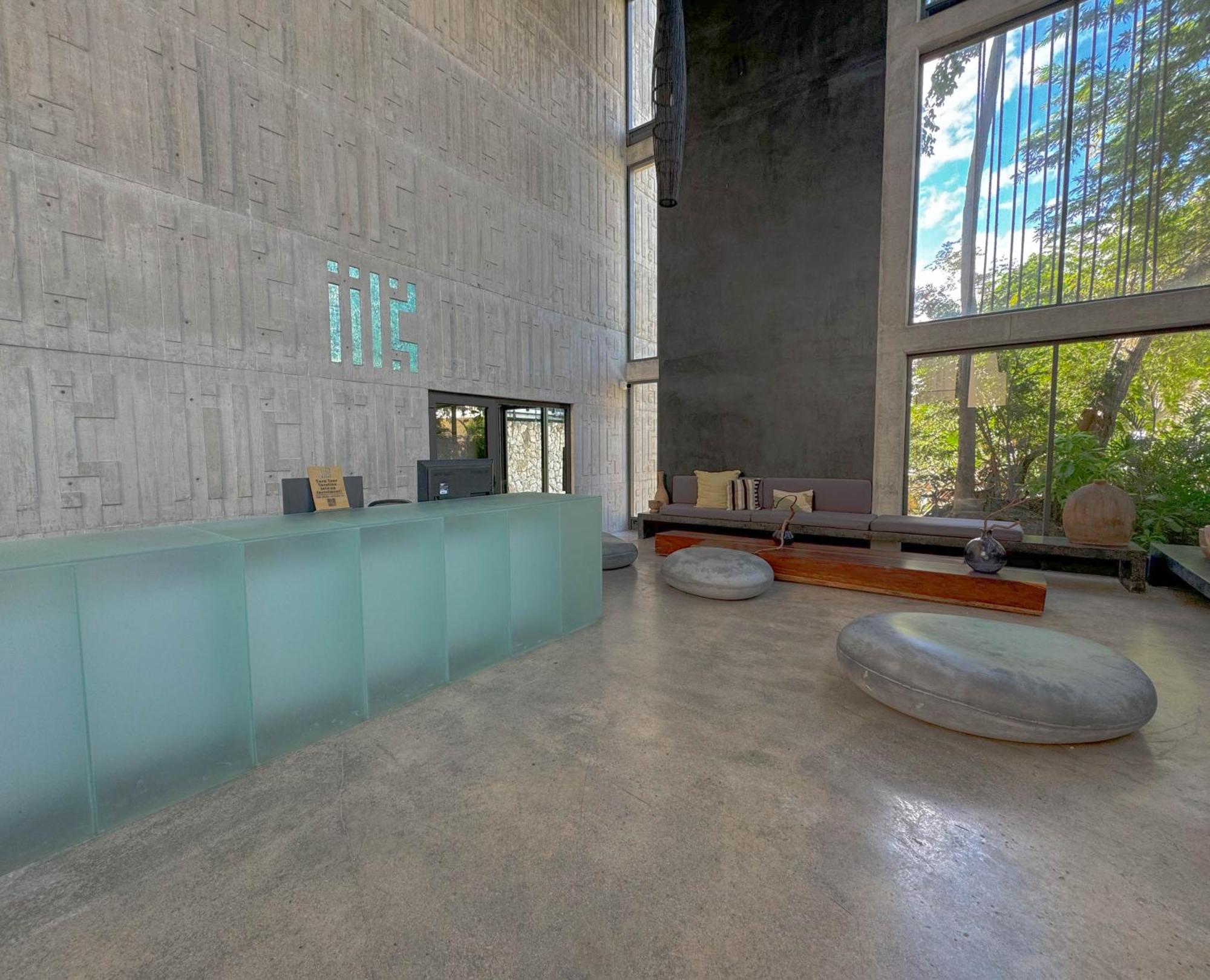 Luxury Studio-private individual pool-IIK C409 By Sandy Powerful, foto 15
