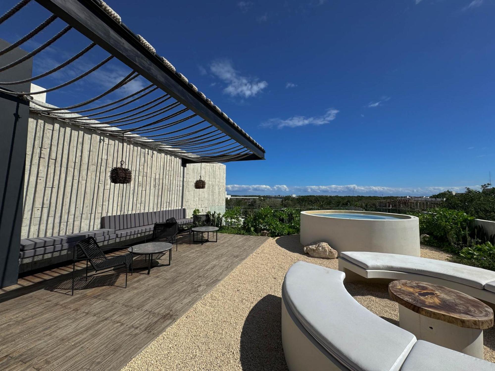Luxury Studio-private individual pool-IIK C409 By Sandy Powerful, foto 14