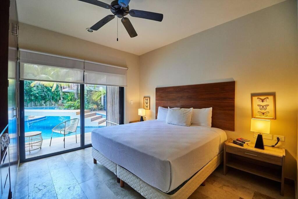 Zen Oasis Swim Up Condo Pool W Tiki Hut Bar + Gym, foto 7