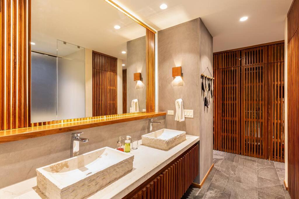 New 5 Star Condo-Infinity and Cenote Pool, imagen 5