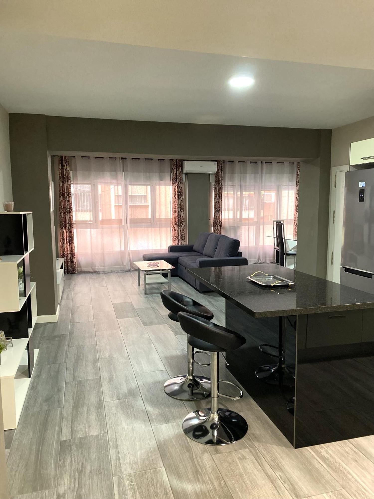Modern Apartment in Alicante center Beach
