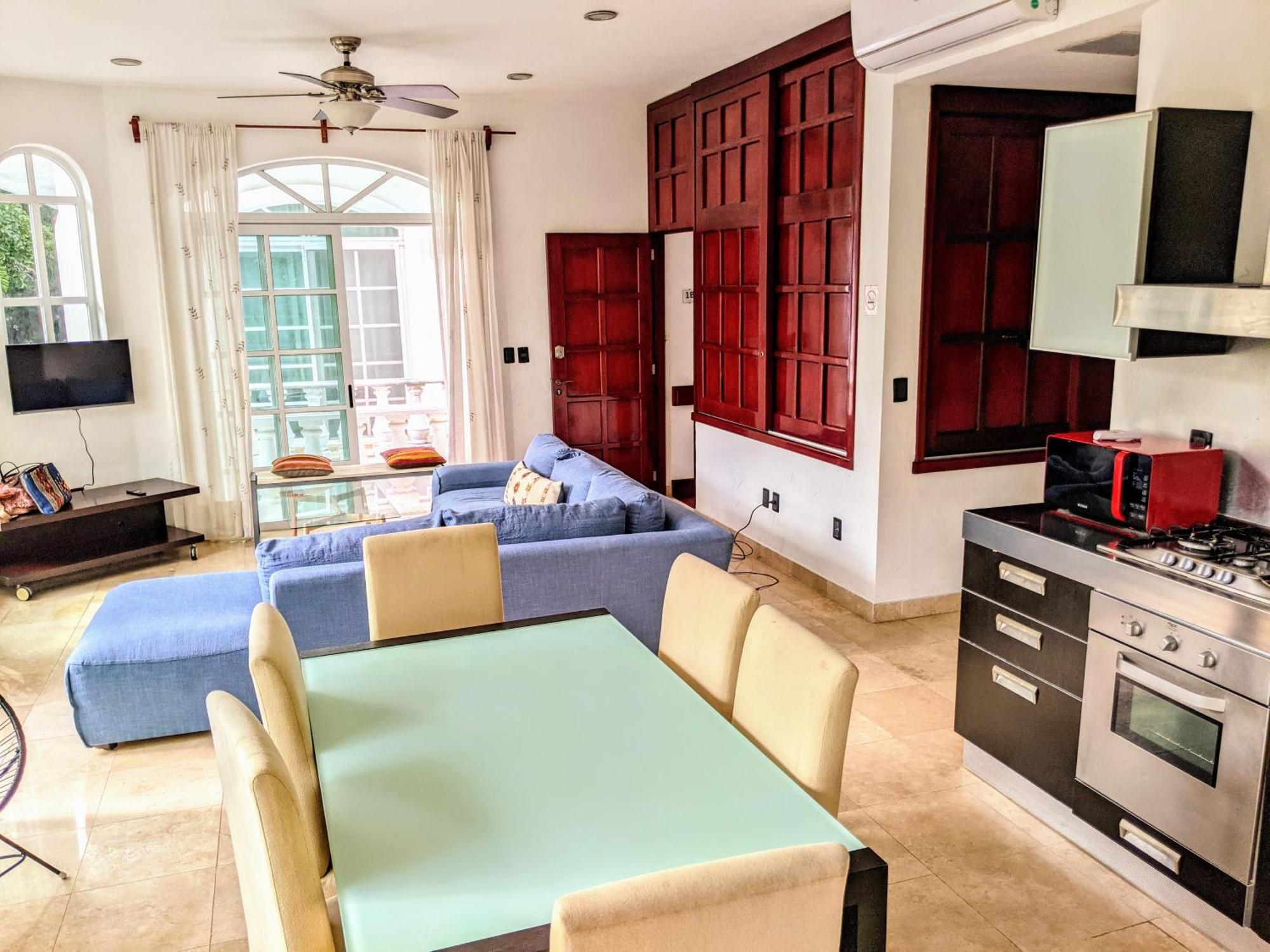 Castillo Playacar Fase 1 9br 3Kitchen Pool walk to Beach 5th Ave 25max, foto 16