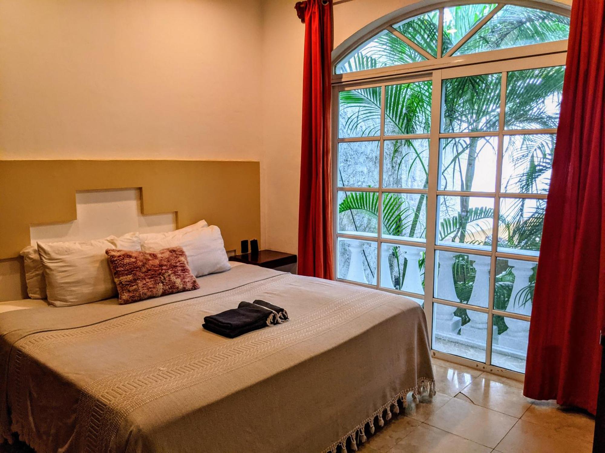 Castillo Playacar Fase 1 9br 3Kitchen Pool walk to Beach 5th Ave 25max, foto 15