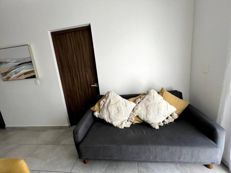 Fast WIFI/5 min beach/Private Parking, foto 14