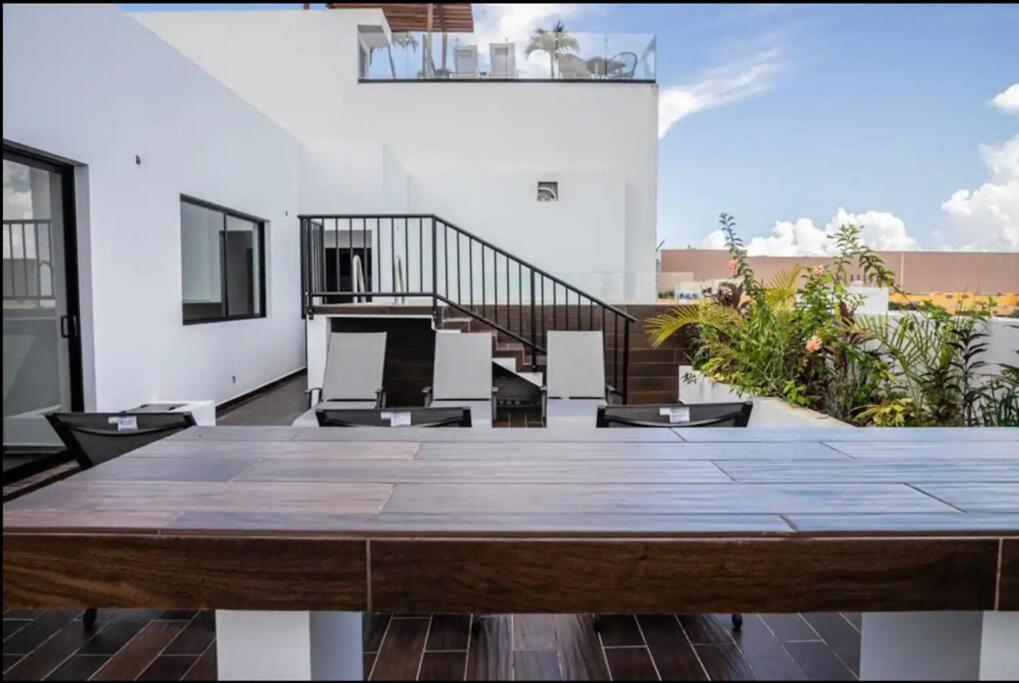 Fast WIFI/5 min beach/Private Parking, foto 16