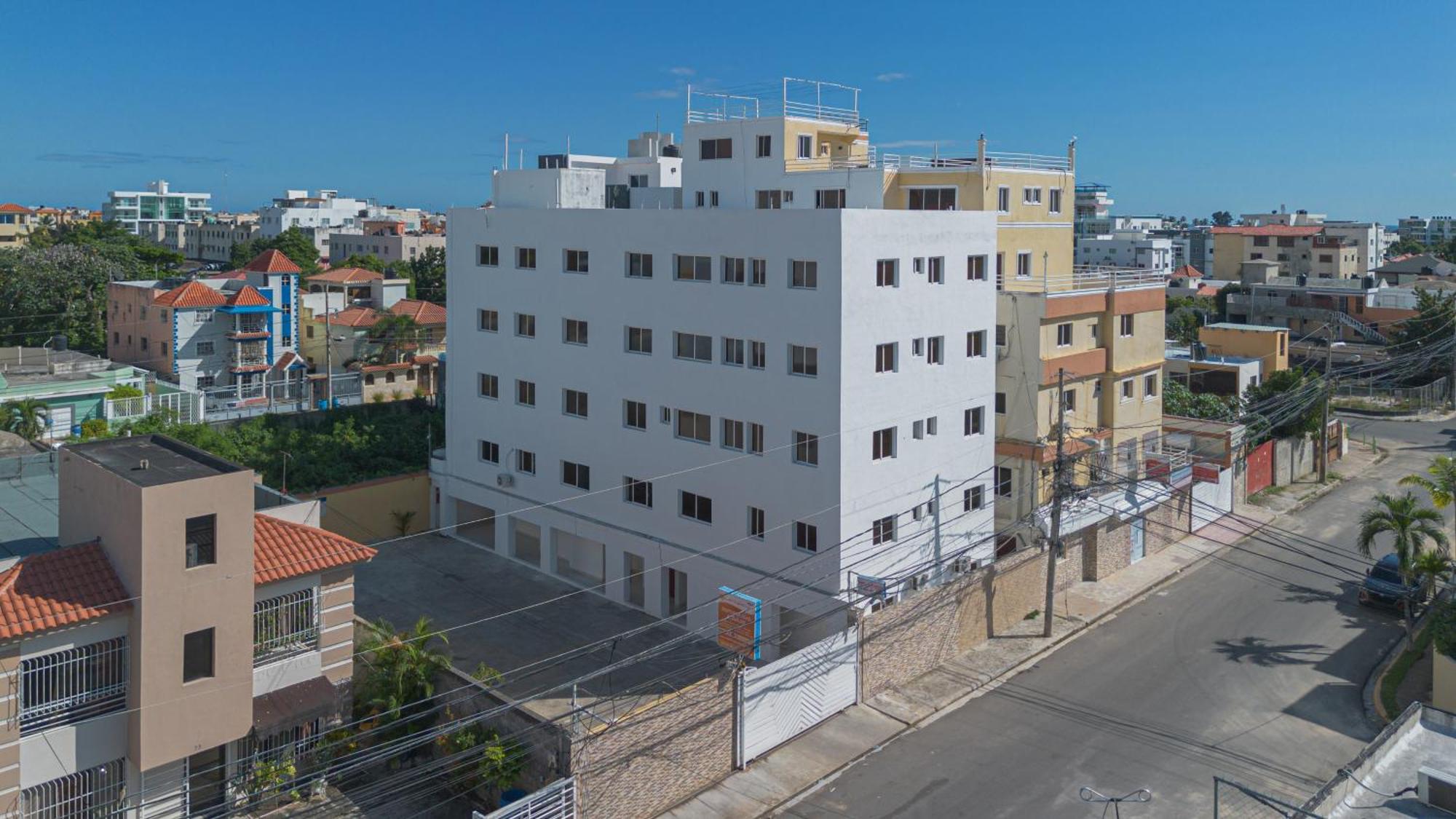 Spacious 2Br 1Bath Apartment Terrace & Street View, foto 8