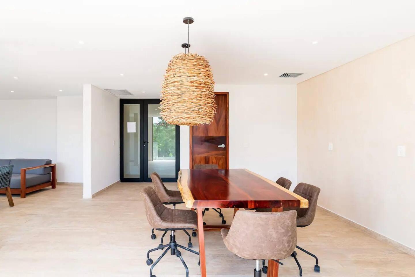 Central Park Lagunas - Luxury Modern Condo with Kitchen, foto 15