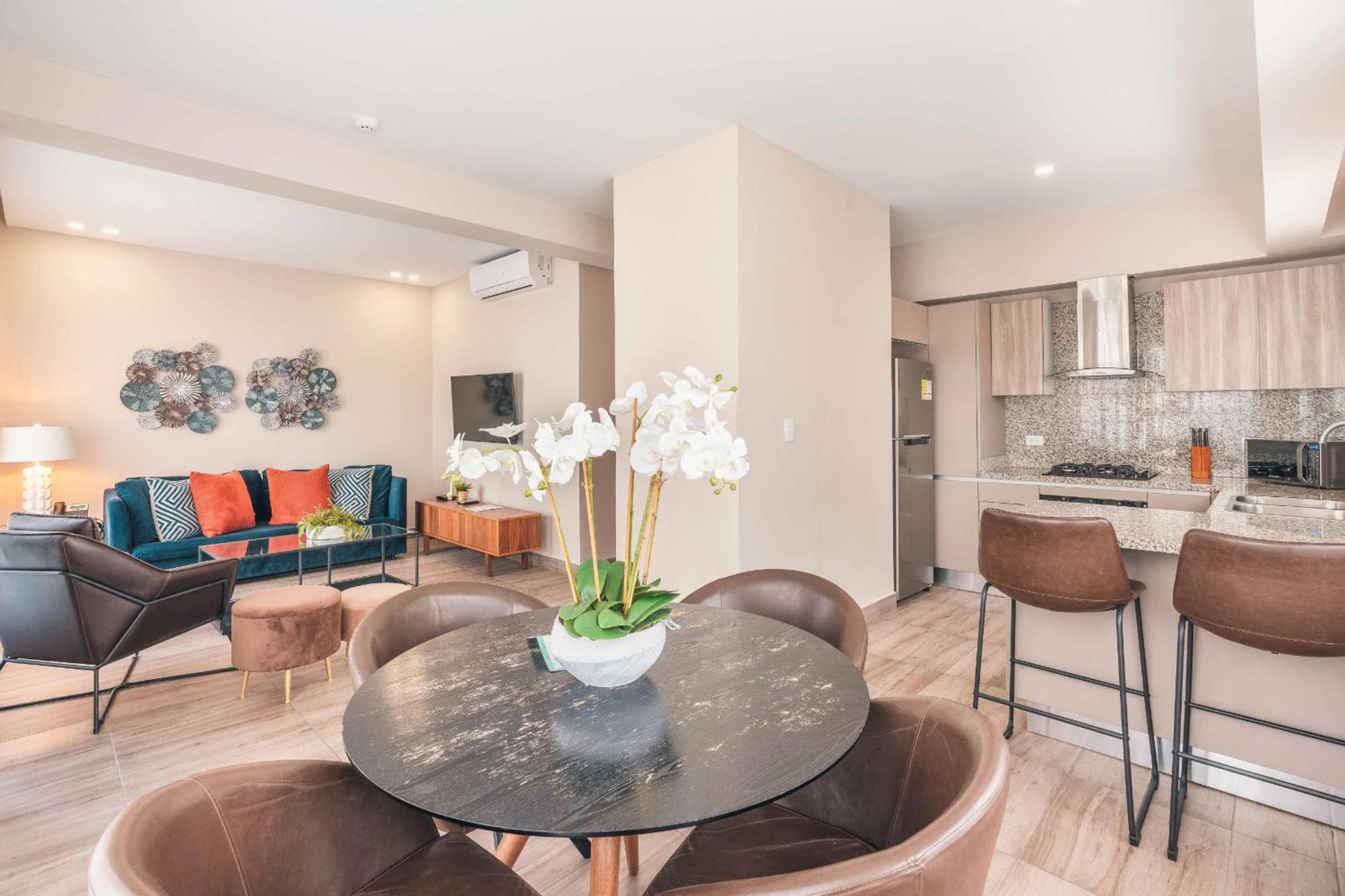Fully Serviced Apartment at Regatta Living - 3B, imagen 3
