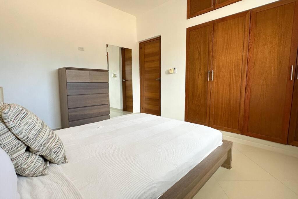 La Fenice Beachfront 3 Bedroom With Parking, foto 14